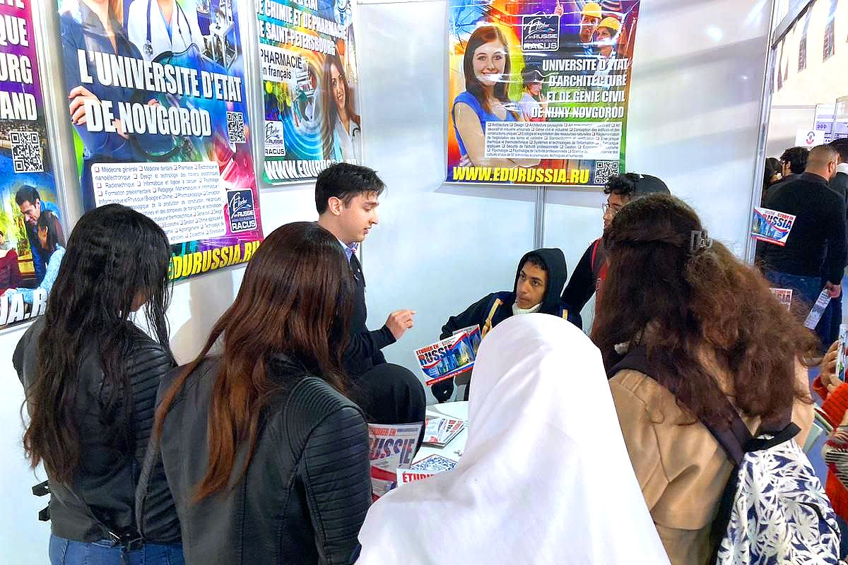 At the exhibition, visitors learned that TOP-20 Russian state universities - members of RACUS group offer more than 1,200 specialties demanded in the Moroccan labor market in French, Russian or English. There are additional pleasant moments as well, such as free educational literature and an abundance of practical classes: starting from the first years, students begin to hone their theoretical knowledge in practice in Russian and international companies and in medical clinics, learning from the best experts in the chosen industry. Thanks to this, the graduates of Russian state universities - members of RACUS group are in such high demand on the world labor market and easily find work in any country of the world.