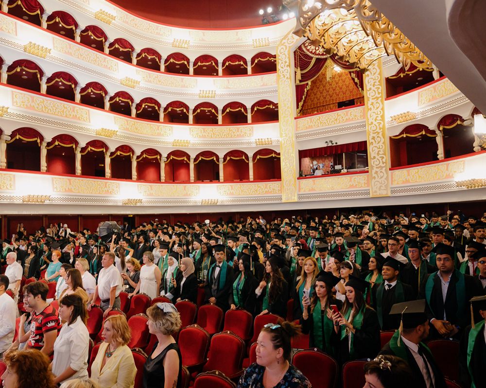 On July 06, 2022, RACUS organization, together with the executives of Astrakhan State Medical University, held a graduation ceremony for all foreign students in the most stunning venue in Astrakhan – Opera and Ballet Theatre.