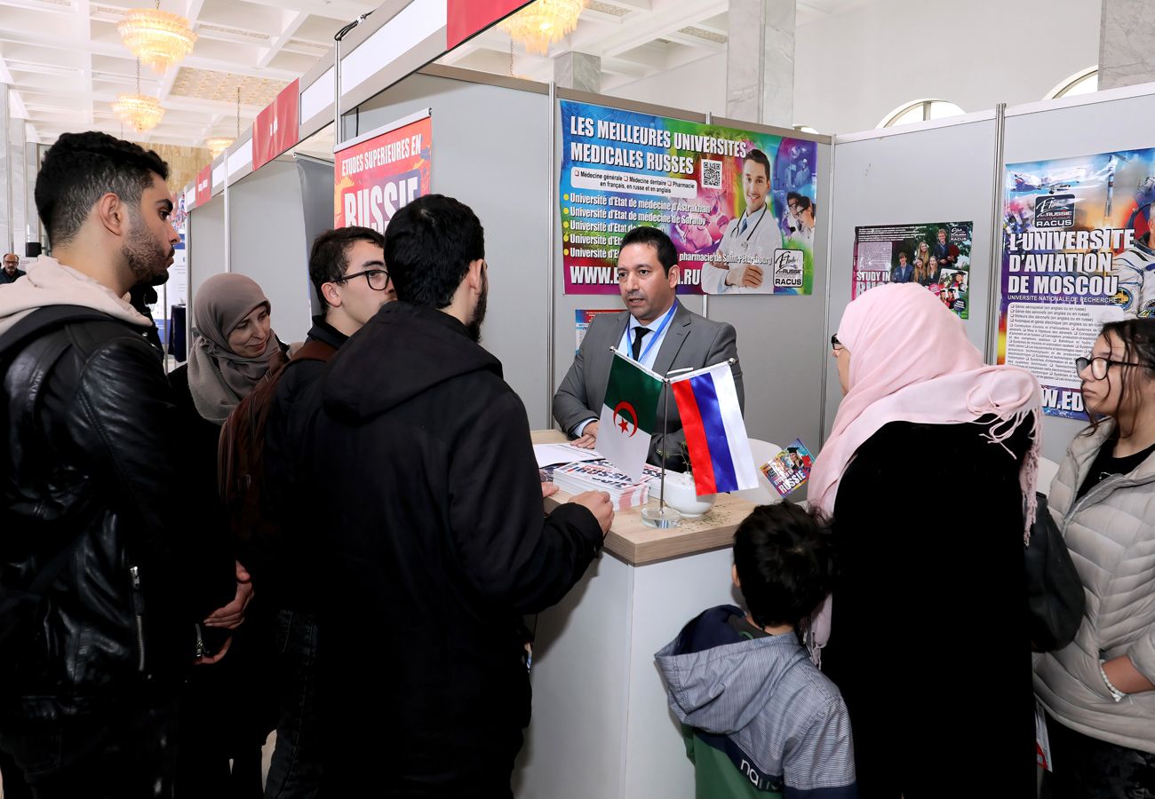 Why do Algerian citizens increasingly choose Russia as a destination for higher education? Here are some key advantages: internationally recognized diplomas; a choice of more than 1,200 programs in Medicine, Engineering, Economics and Humanities; three languages of instruction to choose from (French, Russian and English); affordable tuition fees and subsequent demand on the global labor market with a 100% guarantee of employment in any country of the world, including Algeria and Russia.More than 400,000 foreign citizens from 200 countries are already studying at Russian state universities, and the demand continues to grow.