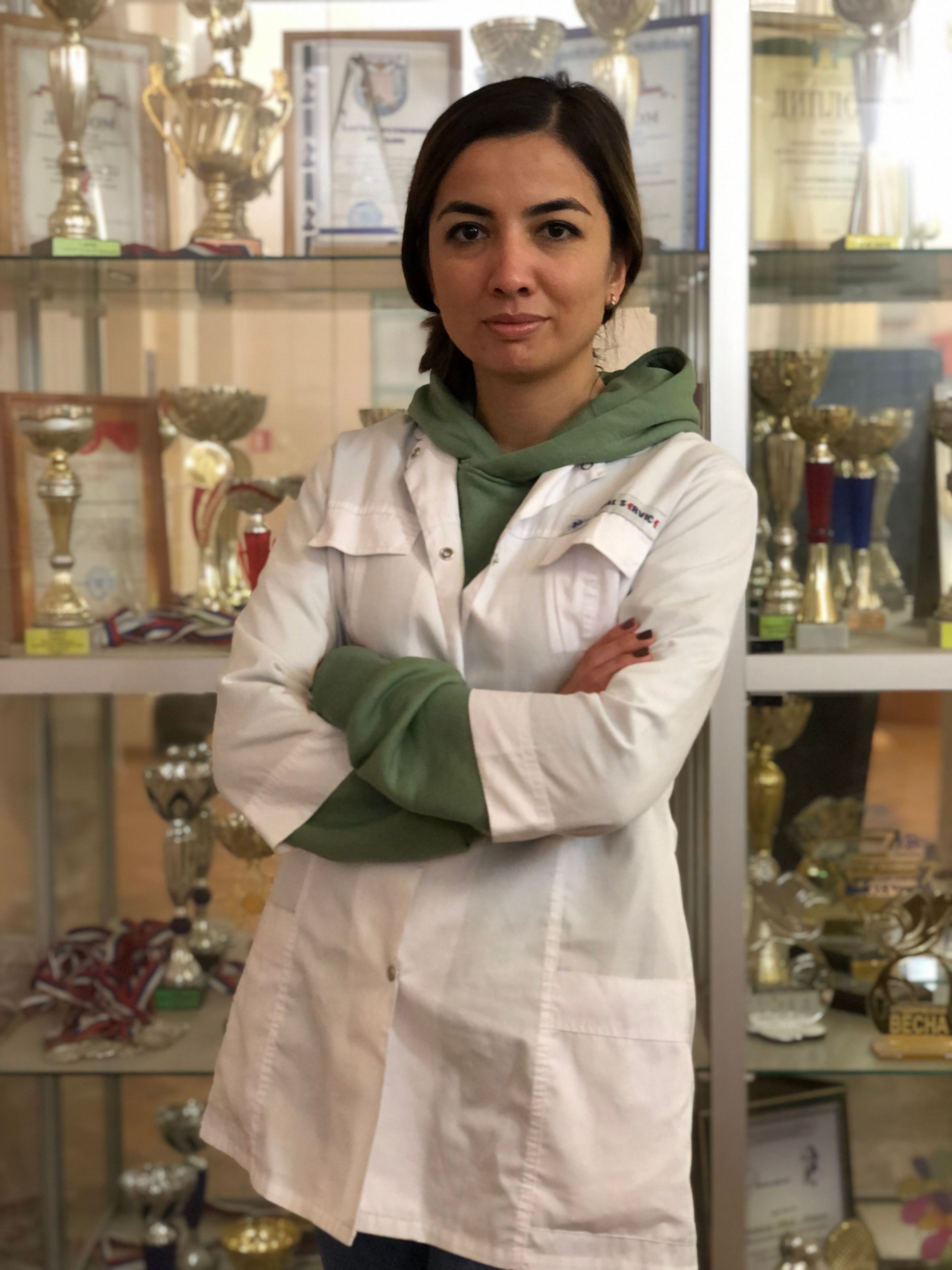 One of the scholarship holders this year is Gulshodakhon Sulaymonova, a fifth year student from Uzbekistan, studying General Medicine at Derzhavin Tambov State University. Gulshodakhon Sulaymonova turned to our scholarship department with a request for financial support due to the sudden death of her father and not being able to pay for her studies on the chosen program. Getting higher education has always been one of the main priorities of her family. From her story, we learned that after her father passed away, all the expenses fell on the shoulders of the single mother who decided to move to Russia, to her daughter, in order to be able to continue paying for her daughter's education. The General Director of RACUS organization Avbakar Nutsalov, together with the scholarship commission, decided to allocate a partial scholarship to pay the tuition fees for the 2022/2023 academic year for Gulshodakhon Sulaymonova. We hope that Gulshodakhon will soon successfully complete her studies in this prestigious and noble specialty and become an excellent doctor, the pride of her family.